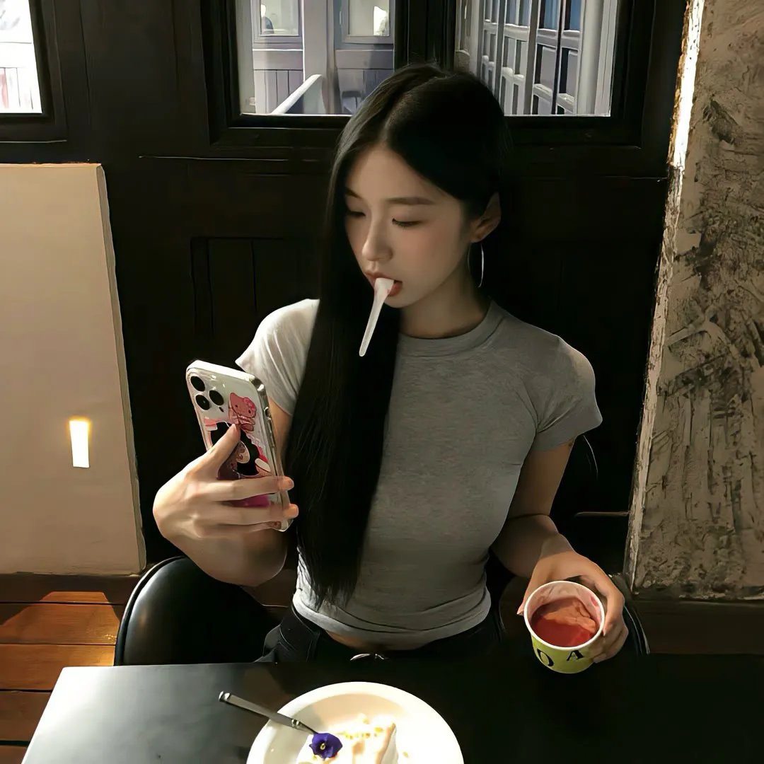 南极洲:冰上的一年
